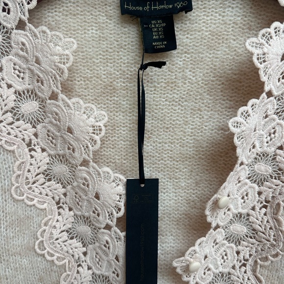 NWT House Of Harlow Elegant Beige Lace Trim Sweater Cardigan - Picture 5 of 11